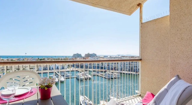 Апартаменты Top-floor Views in Empuriabrava