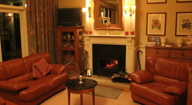 Strathburn Cottage Luxury Bed & Breakfast