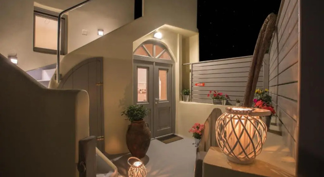 Love Nest with hot tub, hammam & outdoor cinema, Забронировать Вилла Акротирион , рядом с Красный берег