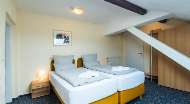 Трёхместный номер Standard Hotel Mettlacher Hof