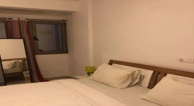Residence loving T4, Boek Appartement Hotels in Abidjan met parkeren, Parkeren