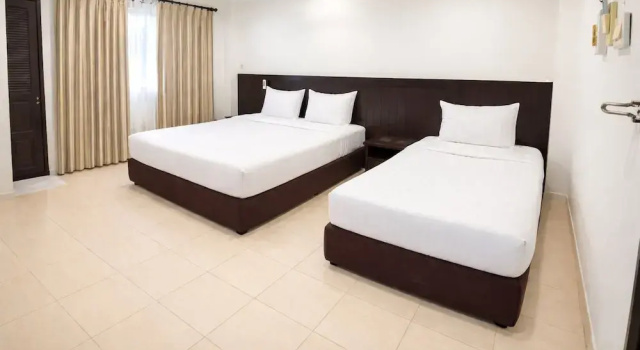 Трёхместный номер Standard Hill Side Patong Hotel