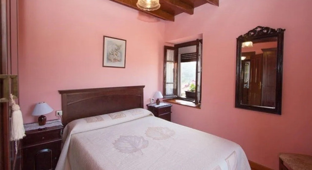 El Cuetu Asturias Traditional Village House