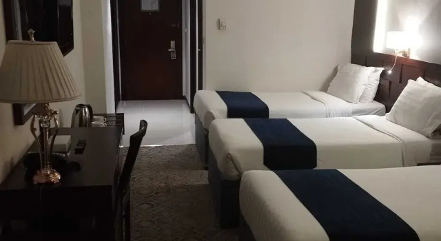 Трёхместный номер Al Saha Hotel by Sedra International