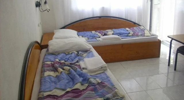 Lurd Family Hotel