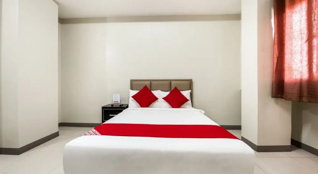 OYO 229 G Place, Prenota Hotel Manila 