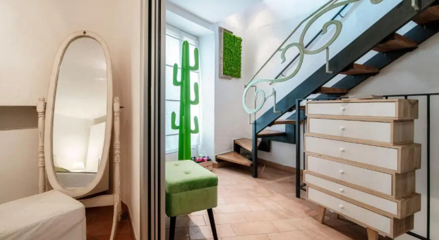 ALTIDO Amazing Green House with Balcony & Lake View, Prenota Hotel Blevio Como