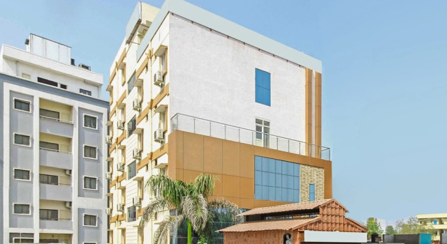 OYO 28679 Sri Lakshmi Deluxe, Rezerwuj Hotel Haidar Sāhibgūda 