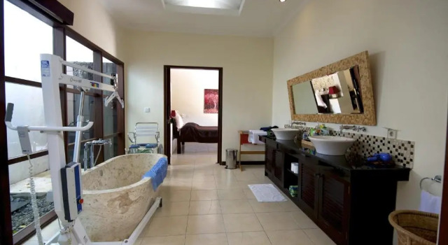 Accessible Villa G, Забронировать Вилла Коттеджи провинции Бали, Коттедж