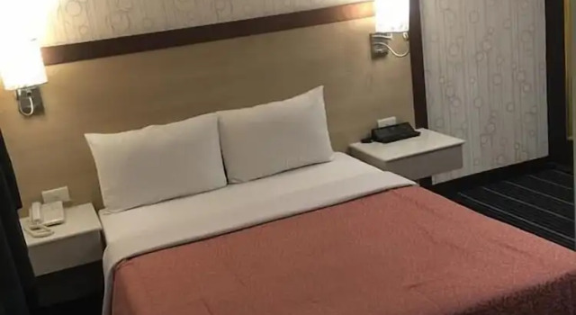 Standard- dobbelt værelse CaRry Hotel