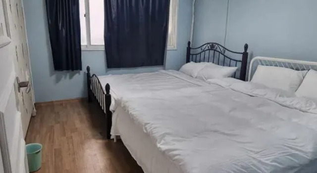 Liz House