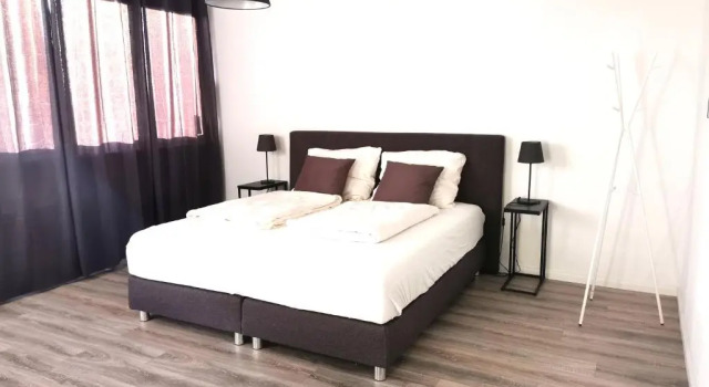 Koochi-Gästeappartement 47 Quadratmeter Nr-108, Забронировать Апартаменты/квартира Апартаменты Крефельд, Апартаменты/квартира