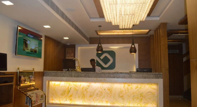 Budget Hotel, Rezerwuj Hotel Karimnagar Telangana