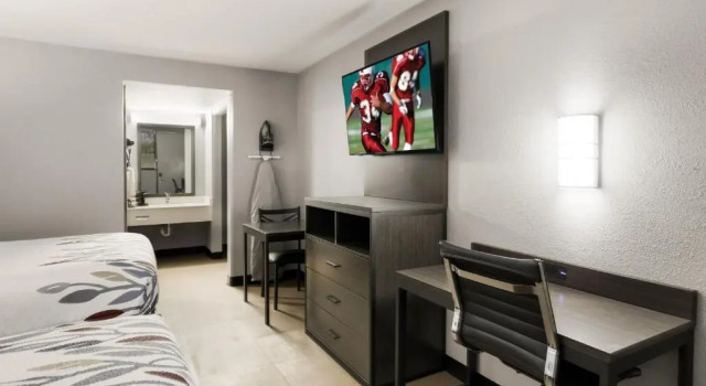 Четырёхместный номер Superior Red Roof Inn Alexandria, LA