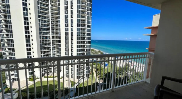 Апартаменты Areia Azul Aparts Miami