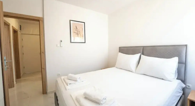Meridian Pool Residences
