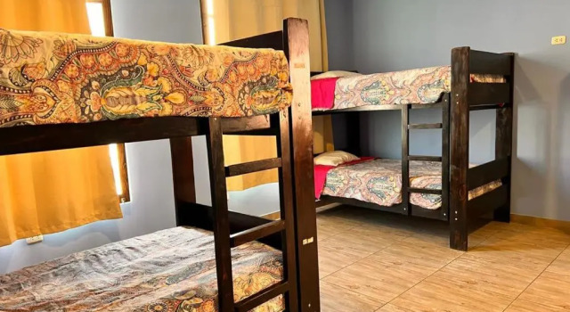 Desert Nights Hostel, Prenota Ostello Hotel economici a Huacachina