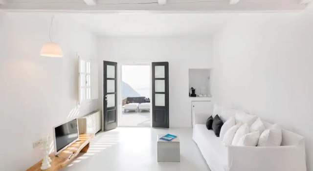 Вилла с балконом Aenaon Villas