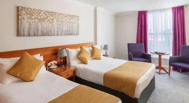 Standard Neljän hengen Perhe huone New Continental Hotel, Sure Hotel Collection by Best Western