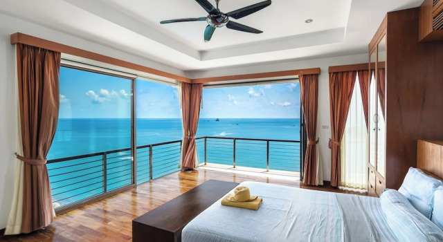 Villa Azure with Infinity Pool