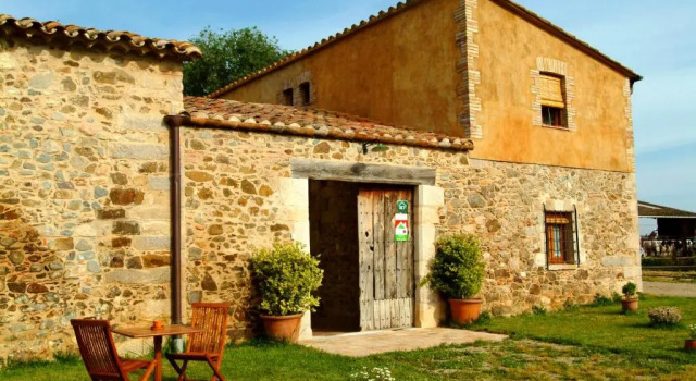 Agroturisme Sant Dionis, Reservar Hotel Campllong Gironès