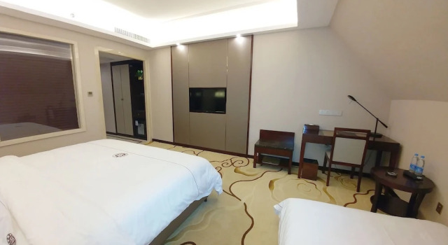 Двухместный семейный номер Standard c 1 комнатой Guilin Tailian Hotel