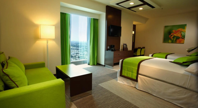 Двухместный семейный номер Deluxe Riu Plaza Guadalajara