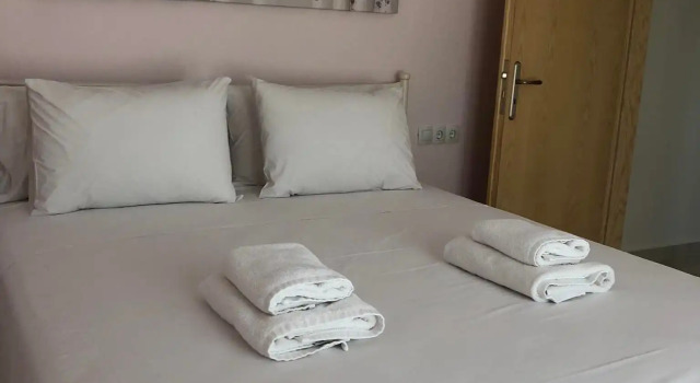 Студия Deluxe Bounatsa Studios & Apartments