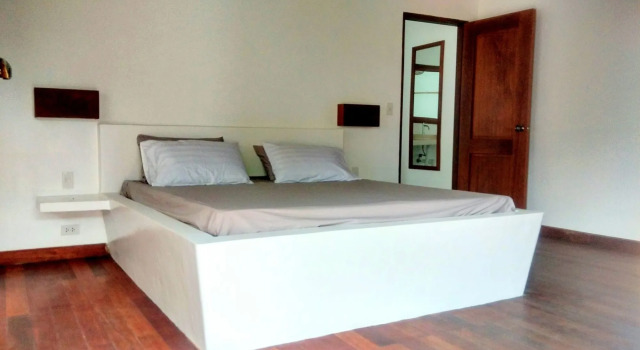 Villa Kalachuchi B&B