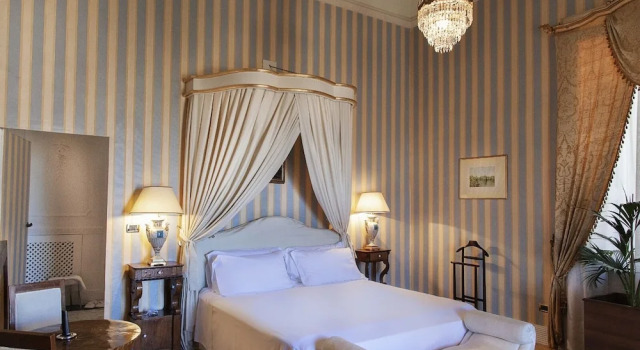 Royal Zimmer Palazzo Cherubini-Pools & Wellness