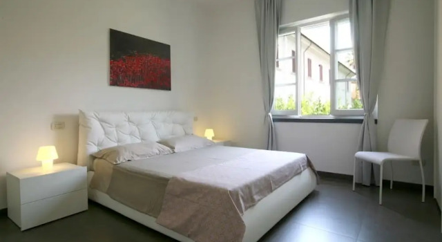 Apartment With Beautiful Terrace in the Historical Center of Pietrasanta, Забронировать Апартаменты/квартира СПА-отели Пьетрасанта, SPA-услуги