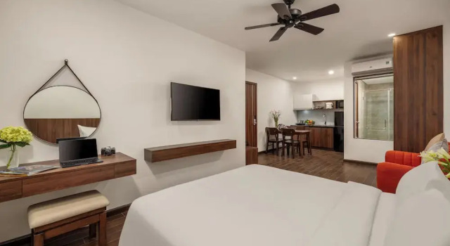 Апартаменты Zen Lotus Hotel & Apartment