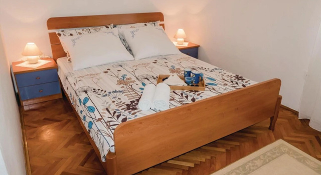 3 Bedroom Gorgeous Home In Banjol, Prenota Hotel Hotel a Isole Quarnerine con parcheggio, Parcheggio