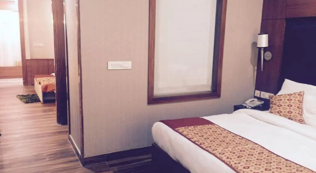 Люкс The Global Hotel by Platinum I 100m Medanta Hospital I Sector-38 I Gurgaon