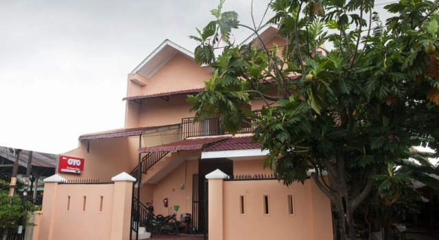 OYO 1031 ZK Home Stay, Rezerwuj Hotel Medan Sumatra