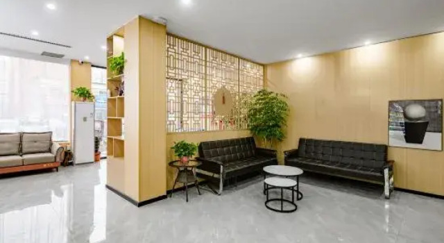 GreenTree Shell Hotel (Luohe Yancheng District Zhongyuan Road), Book Hotel Luohe Henan