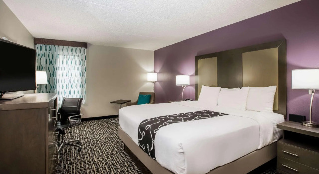 Двухместный номер Standard La Quinta Inn by Wyndham Davenport & Conference Center
