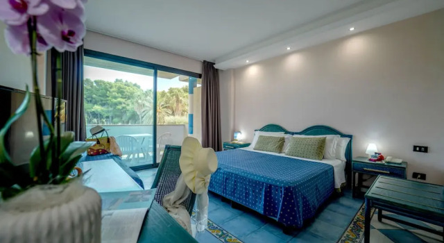 Номер с балконом Club Giardini d'Oriente Village
