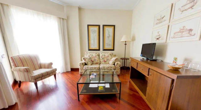 Полулюкс Hotel Traíña
