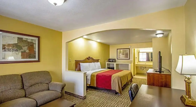 Люкс Super 8 by Wyndham Jackson MS Near the Fairgrounds