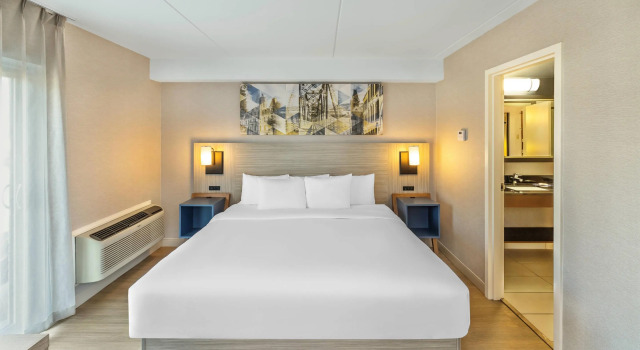 Двухместный люкс Comfort Inn Saskatoon Centre