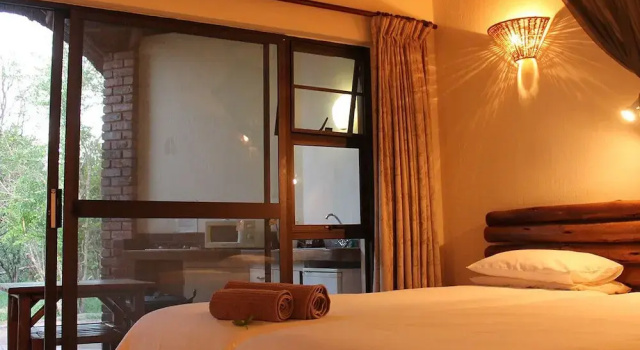 Masorini Bush Lodge & Safari Tents, Забронировать Отель Отели Пхалаборва с завтраком, Завтраки