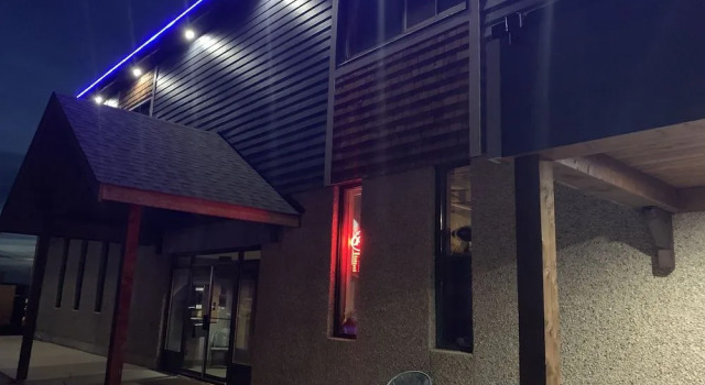 Gibbons hotel &Tavern, Rezervați Hotel Bon Accord Central Alberta
