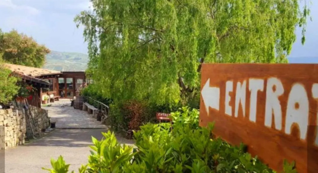 Agriturismo Leanza "La Baita", Book Hotel Hotels in Sicily with a Pool, Swimming Pool