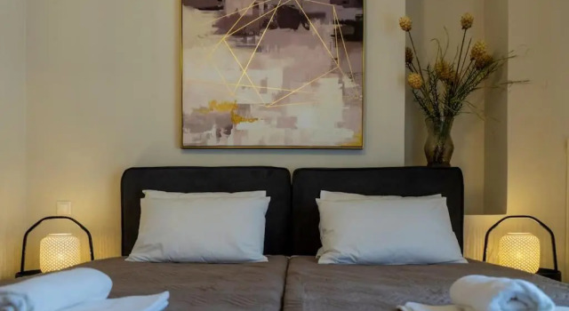 Christine's Golden Suite at Ioannina's Center