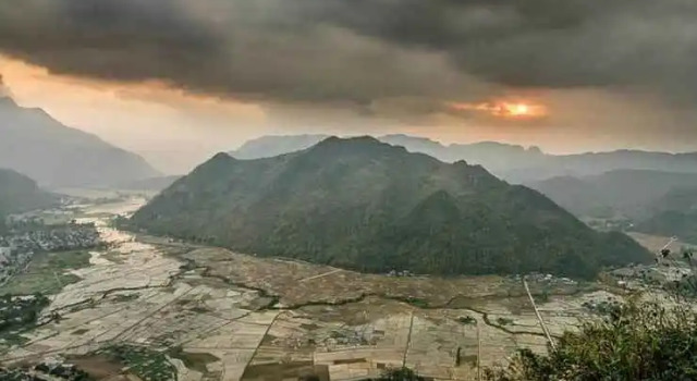 Hien Hung Guesthouse, Rezervovat Penzión Mai Chau Hoa Binh