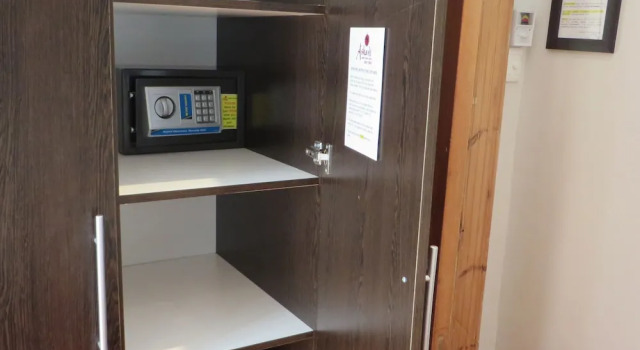 Четырёхместный номер Standard c 1 комнатой Ashanti Gardens Guesthouse