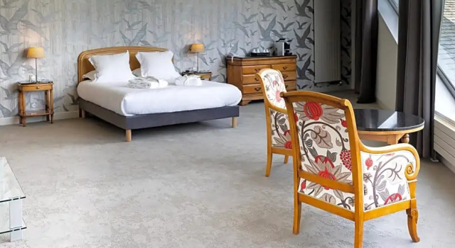 Полулюкс Le Relais Saint Michel
