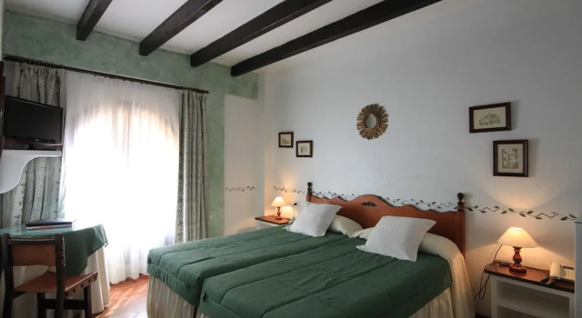 Двухместный номер Economy с балконом Petit Hotel Restaurante Ses Rotges - Adults Only