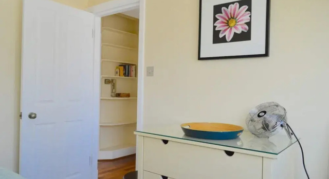 Lovely Top Floor Flat in Leafy Fulham